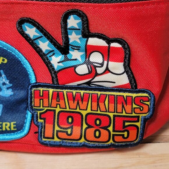 Stranger Things Red Fanny Pack w/ 2 Patches NWT - Picture 3 of 8